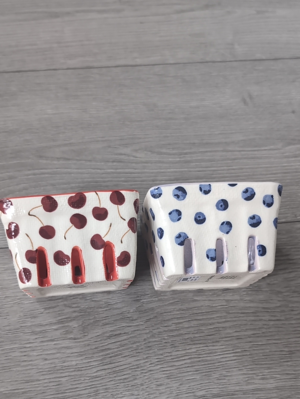 NWT Anthropologie Ceramic Fruit Baskets - Picture 11 of 12